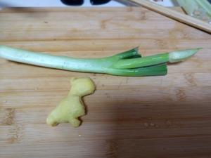 猪尾骨炖萝卜的做法 步骤4
