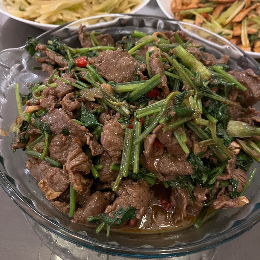 香菜牛肉