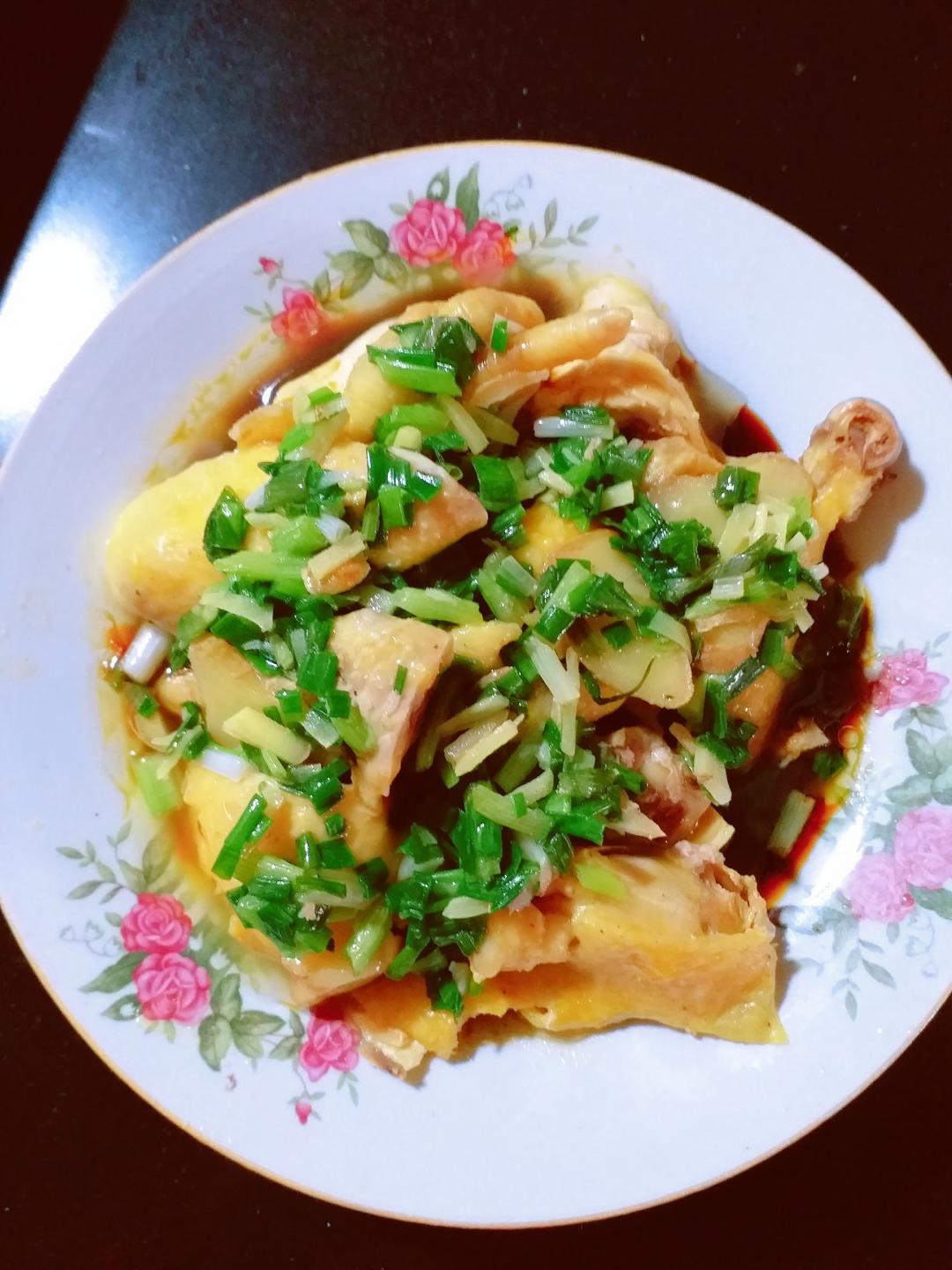 葱油鸡（详细版.吃了忘不了的美味）