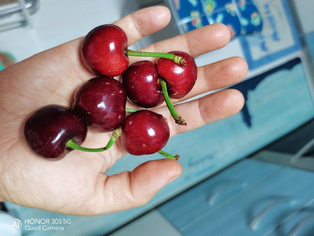 蒸樱桃（樱桃罐头）
