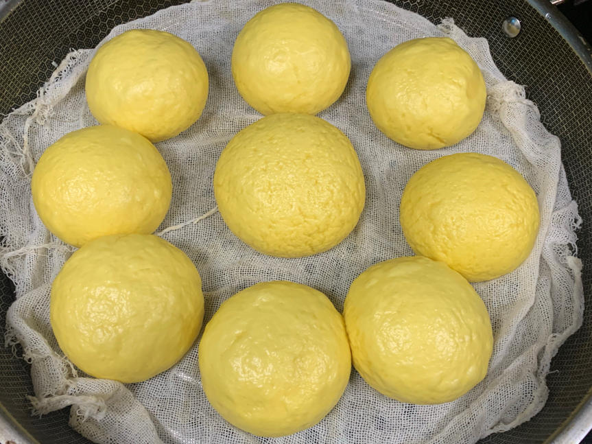 新手也可以--详解如何做出人见人爱、金黄的南瓜馒头