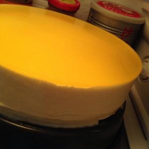 芒果酸奶慕斯加镜面 （8寸）的做法 步骤8