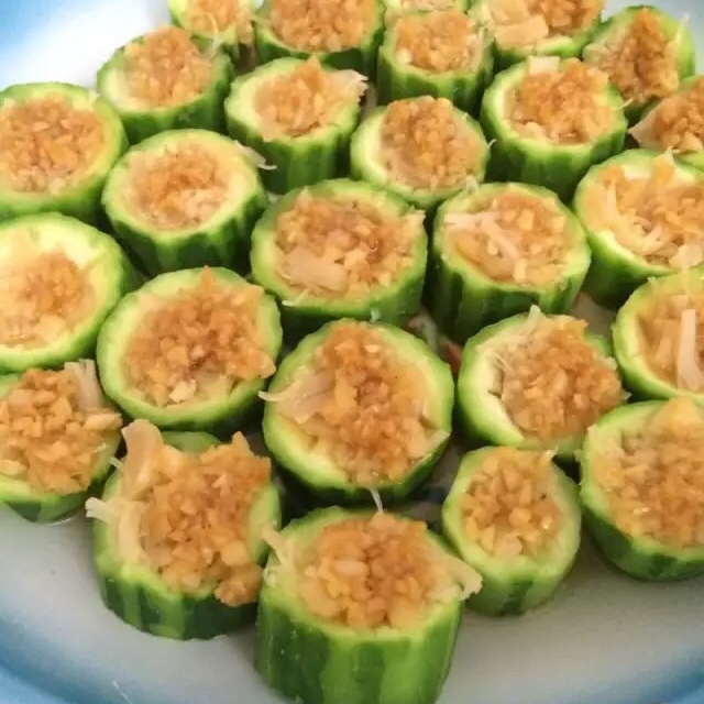 只需要五分钟就可以的美味蒜蓉蒸丝瓜