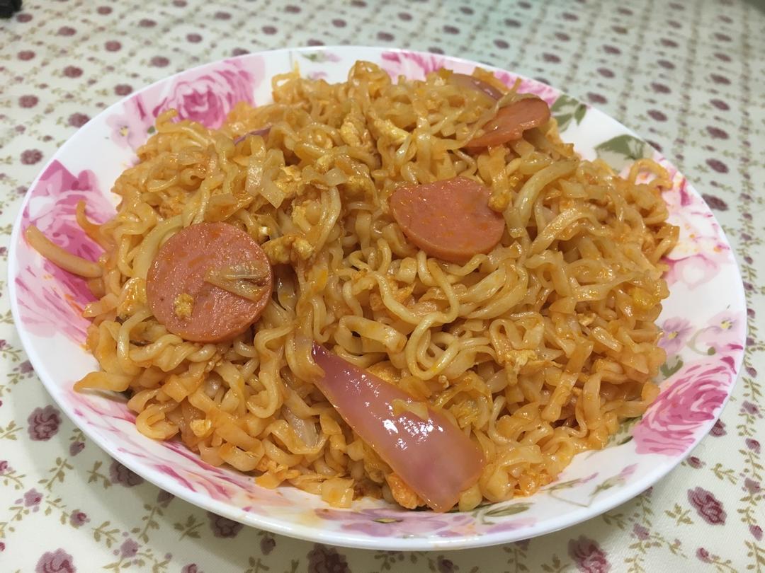 路边摊风味炒方便面