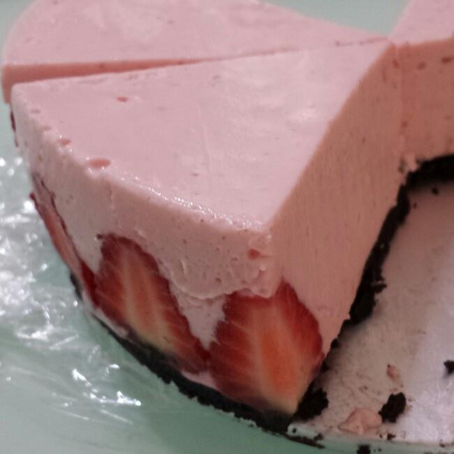 草莓酸奶慕斯的做法