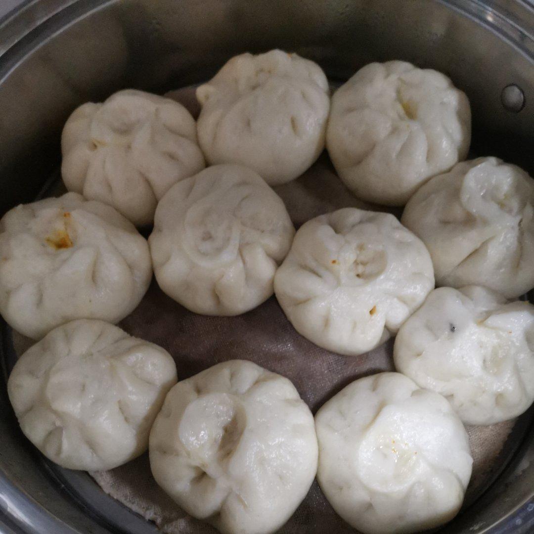 胡萝卜木耳鸡蛋素包子