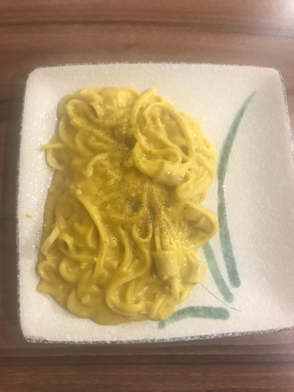 咖喱芝士穿肠意面