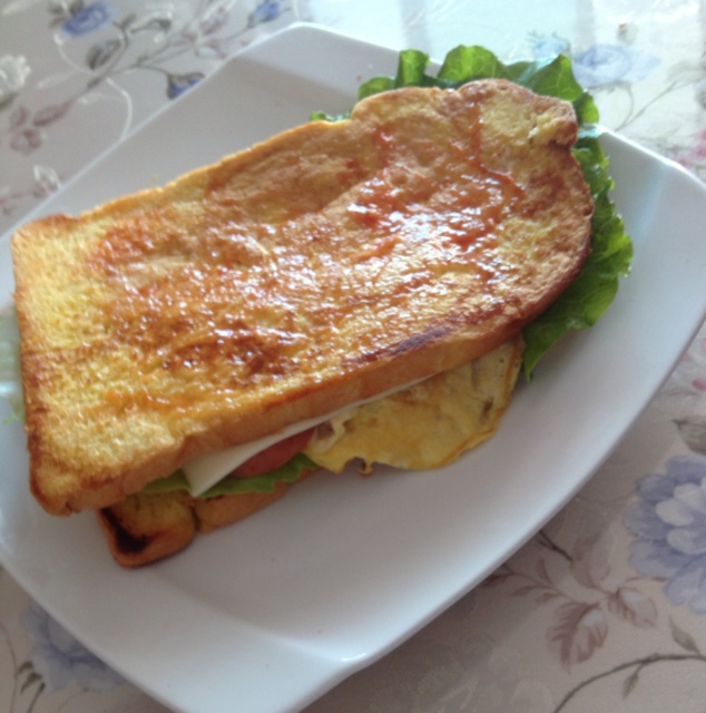 火腿芝士蛋三文治
