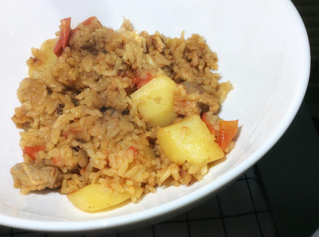 土豆焖饭（电饭锅版）