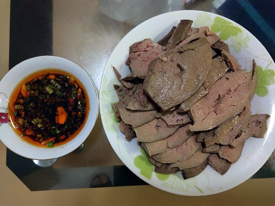 卤猪肝