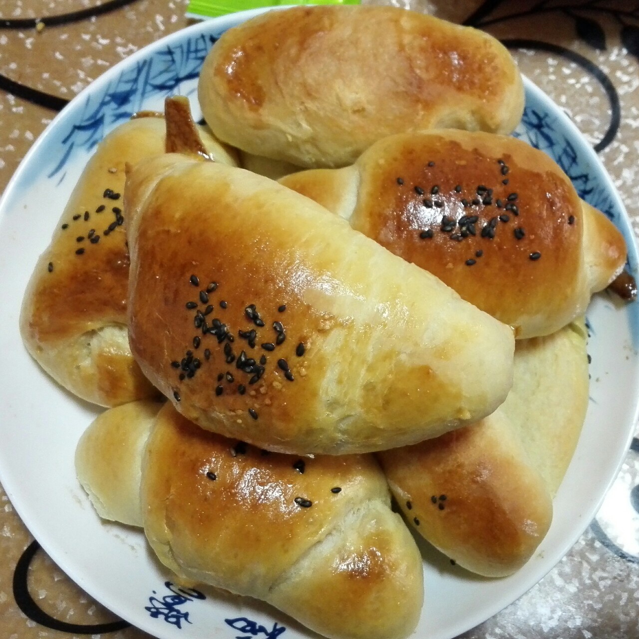 黄油面包卷