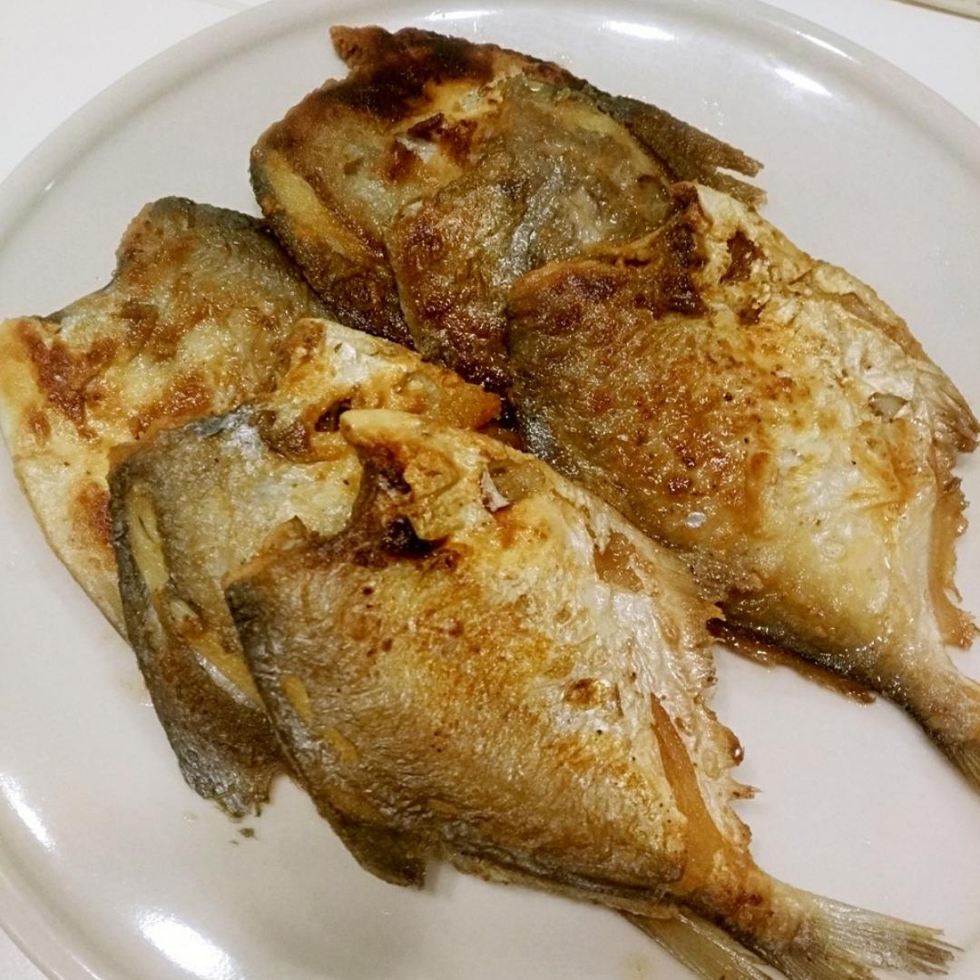香煎鲳鱼