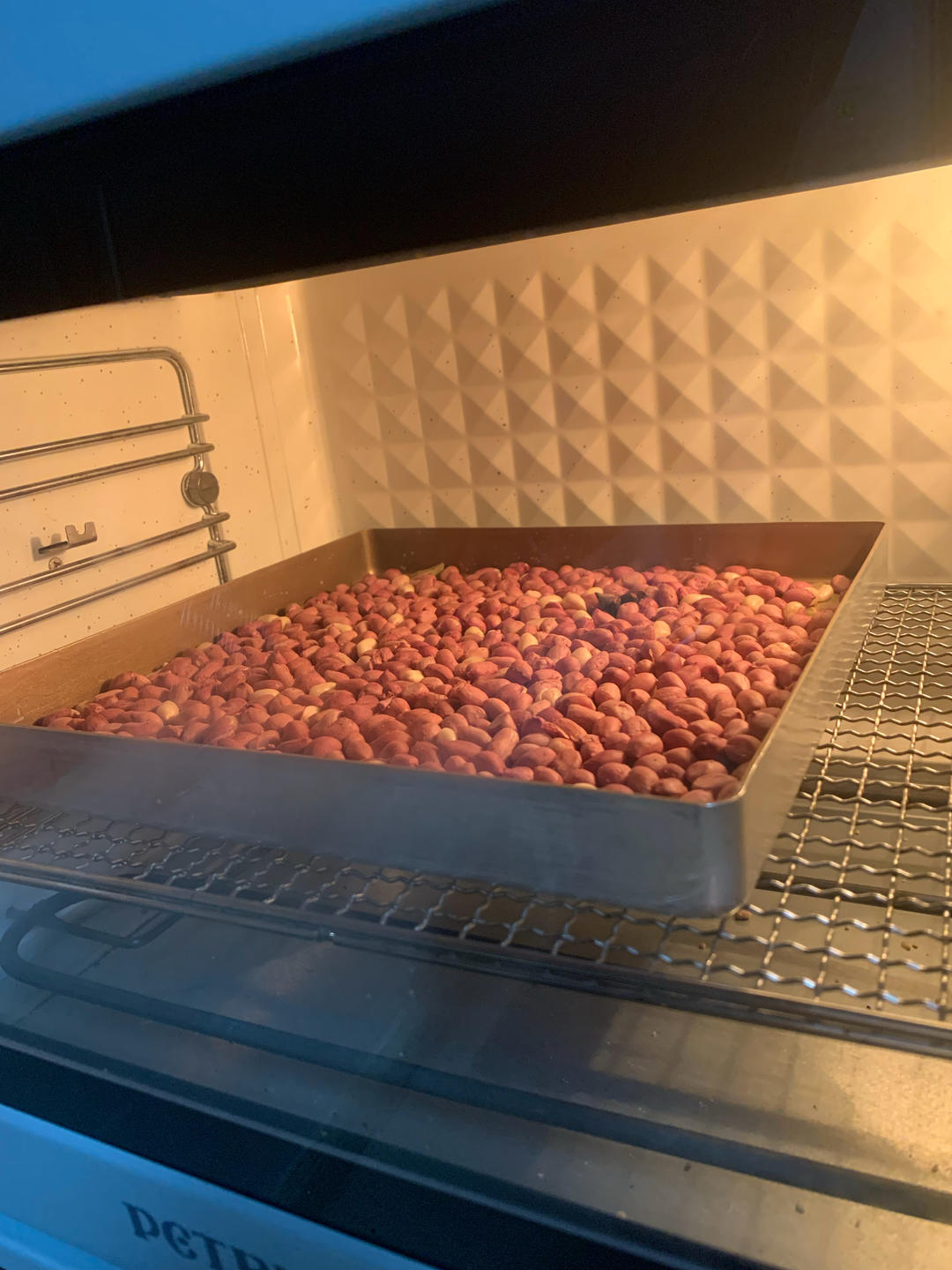 五香花生米～烤箱最简单版，比卖的还好吃）