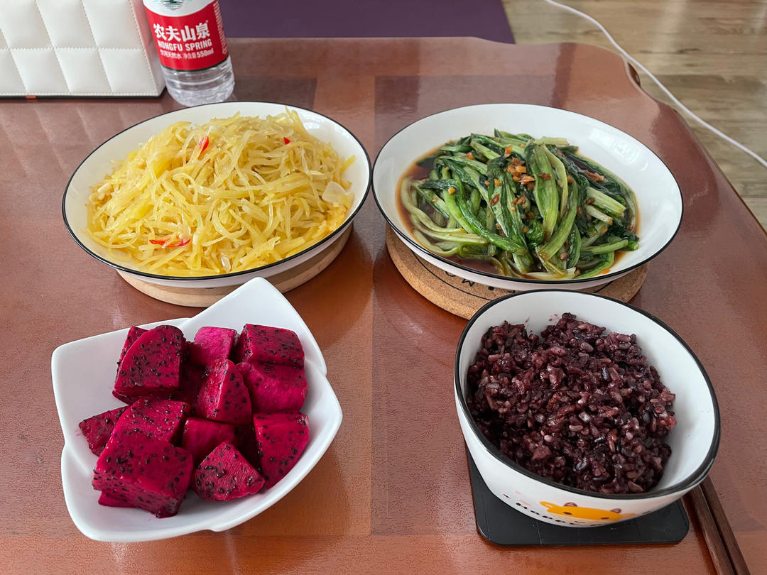 蒜蓉耗油清炒油麦菜，减脂快手菜，宝宝超爱，傻瓜步骤，屡试不爽，好吃且下饭，鲜香爽口！！