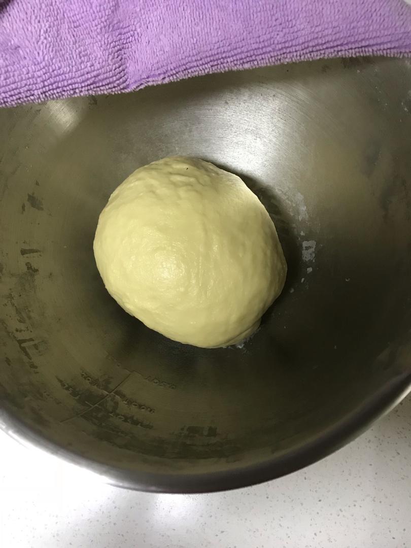 柔软好吃的蜜红豆牛奶吐司（无需分割、一次发酵）