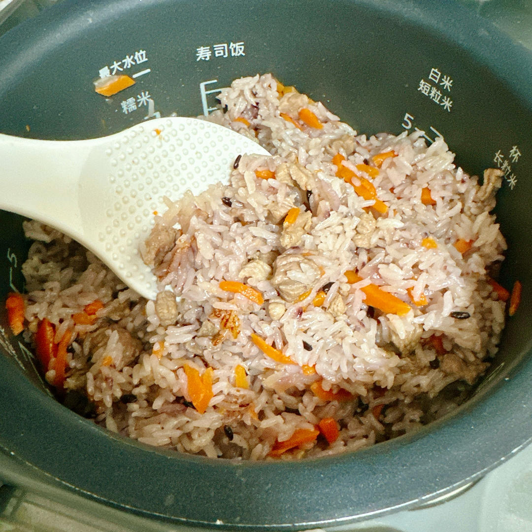 新疆人的家常手抓饭（电饭锅版适合娃吃）