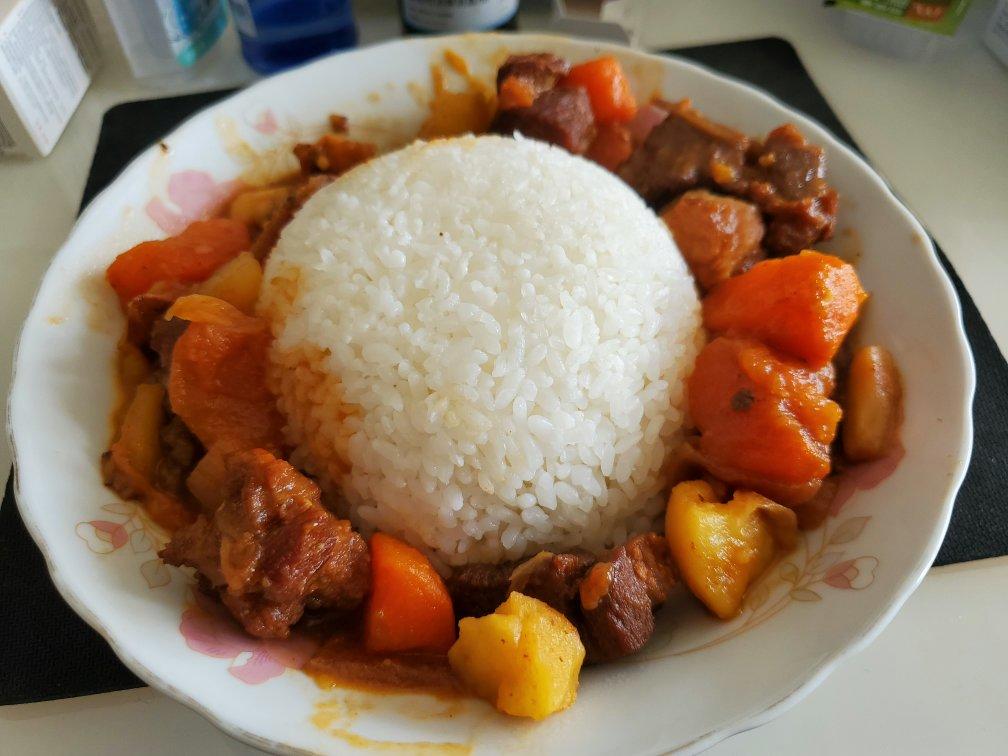 番茄土豆炖牛腩