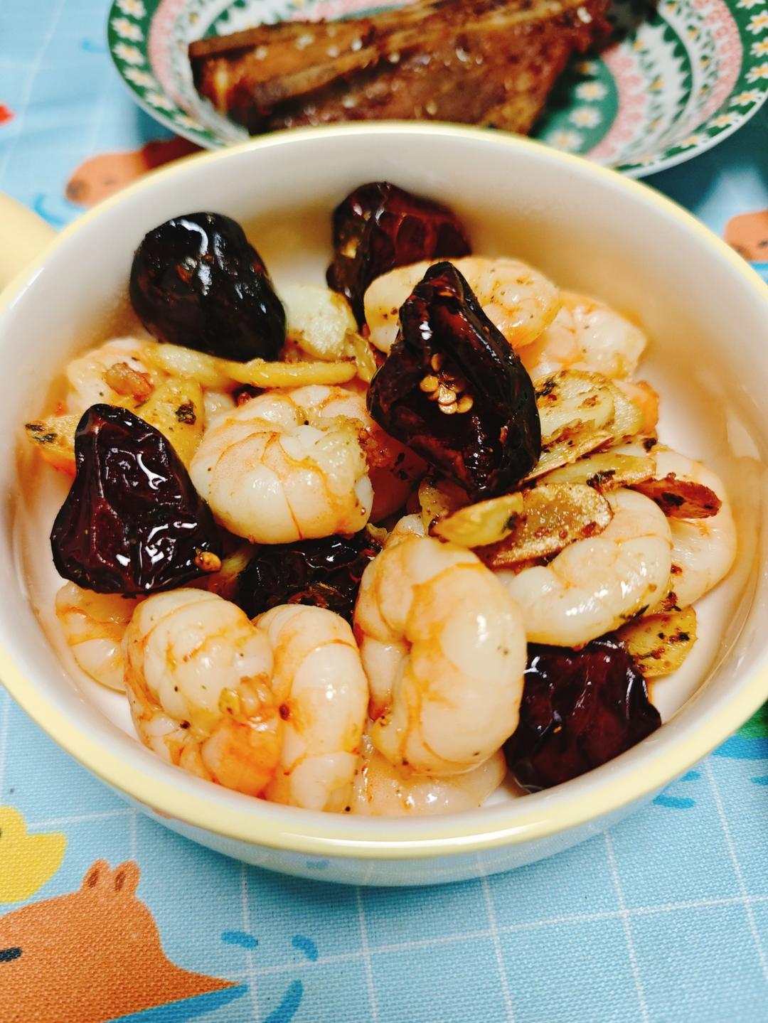 橄榄油浸蒜头虾（西班牙小食）