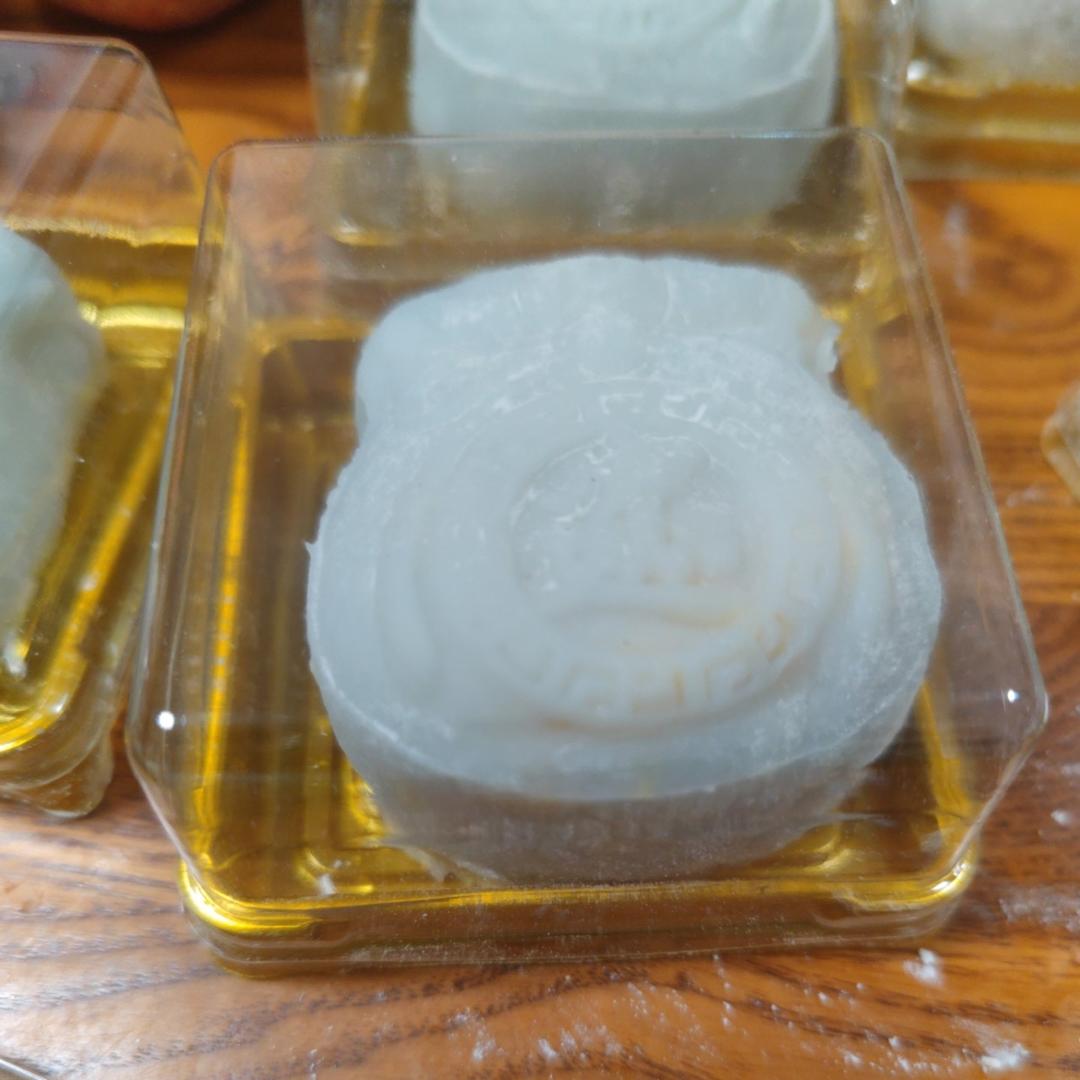 史上最简单包法的冰皮奶黄流心月饼（百分百成功）
