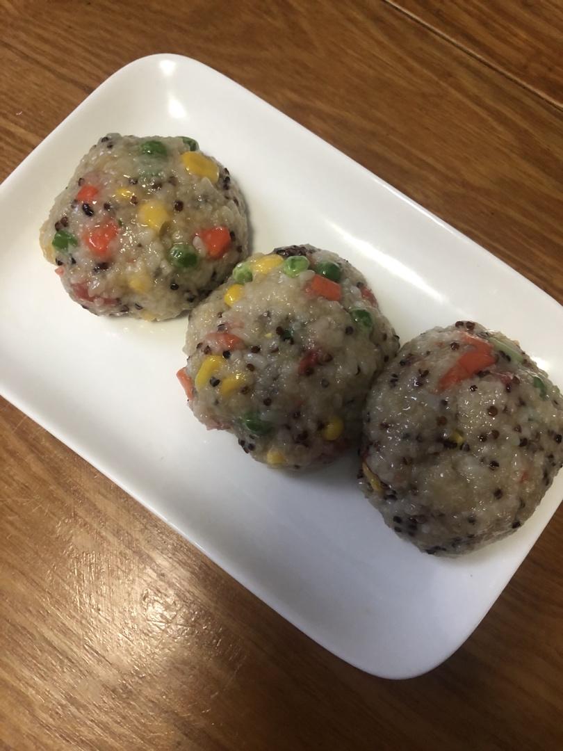 藜麦饭团