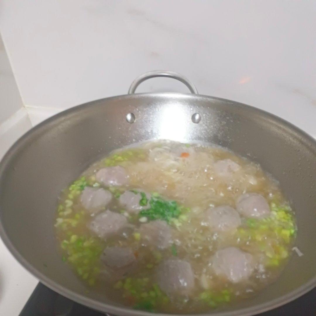 白萝卜潮汕牛肉丸清汤
