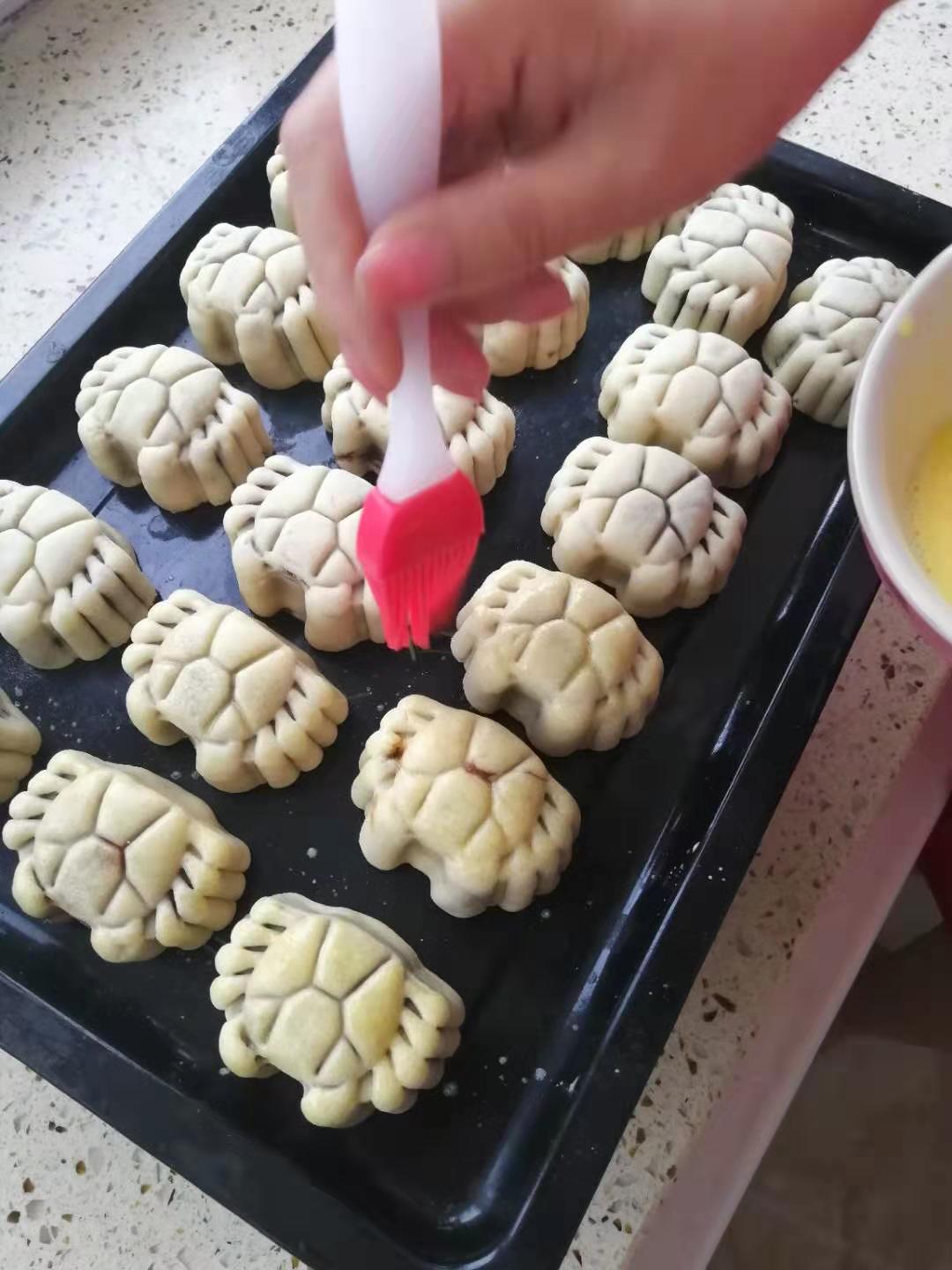 广式螃蟹月饼【KRUPS厨房机器人版】的做法 步骤12