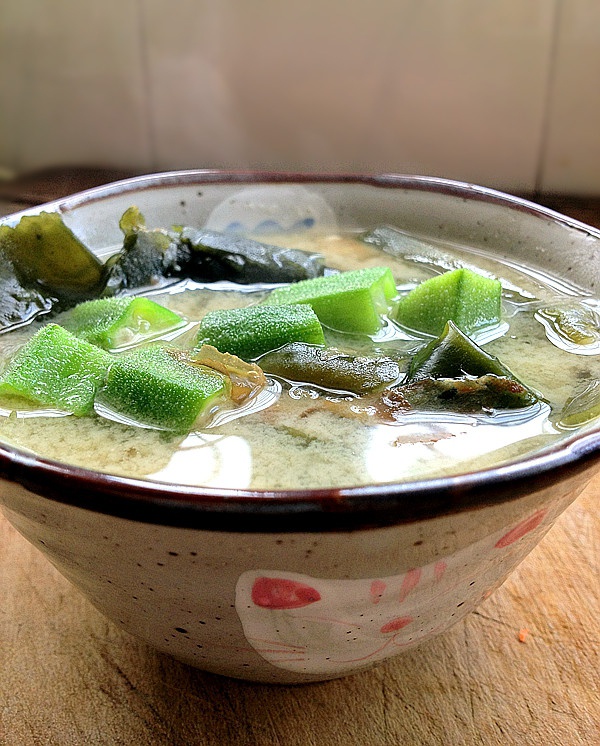 秋葵味增汤