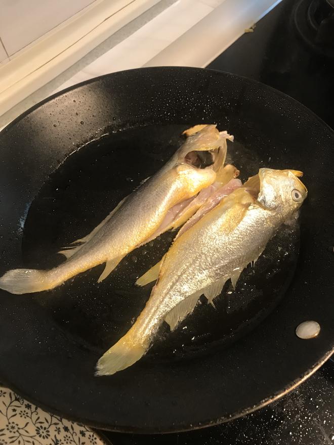 闽南菜丨杂鱼酱油水·小黄花鱼(冰鲜)的做法
