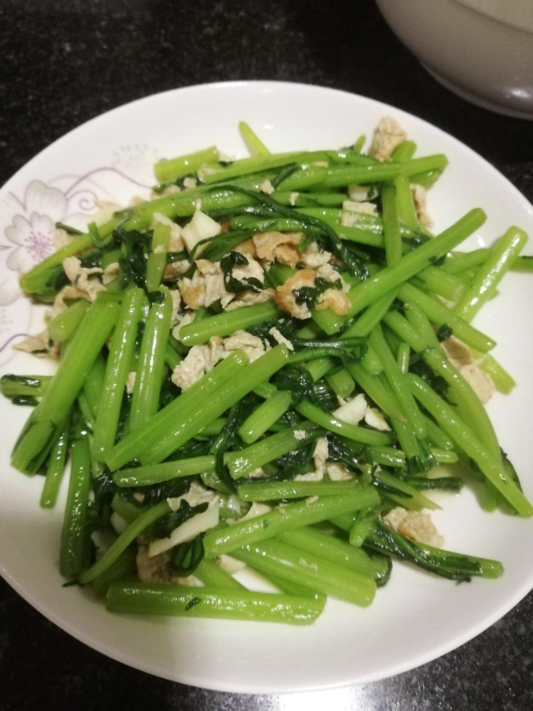 茼蒿炒蛋（伊莱特炒菜机器人）