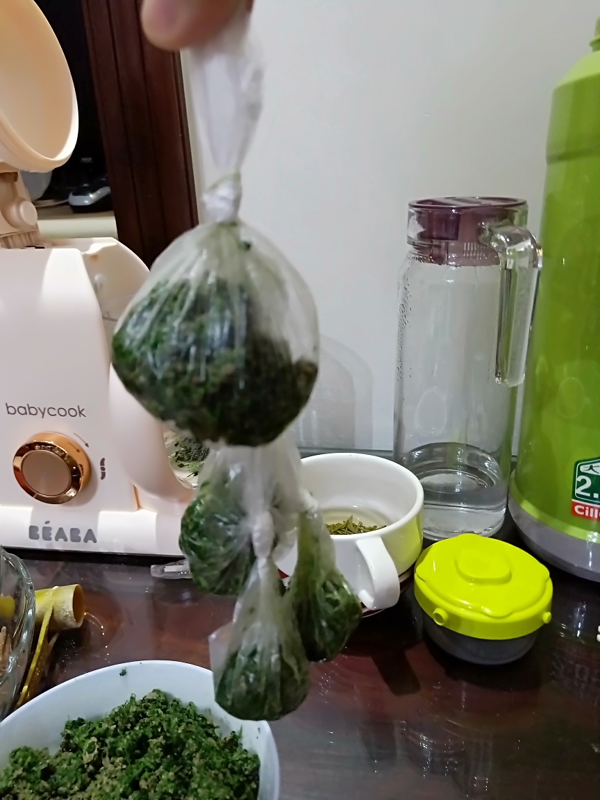 补铁辅食:菠菜猪肝泥的做法 步骤9