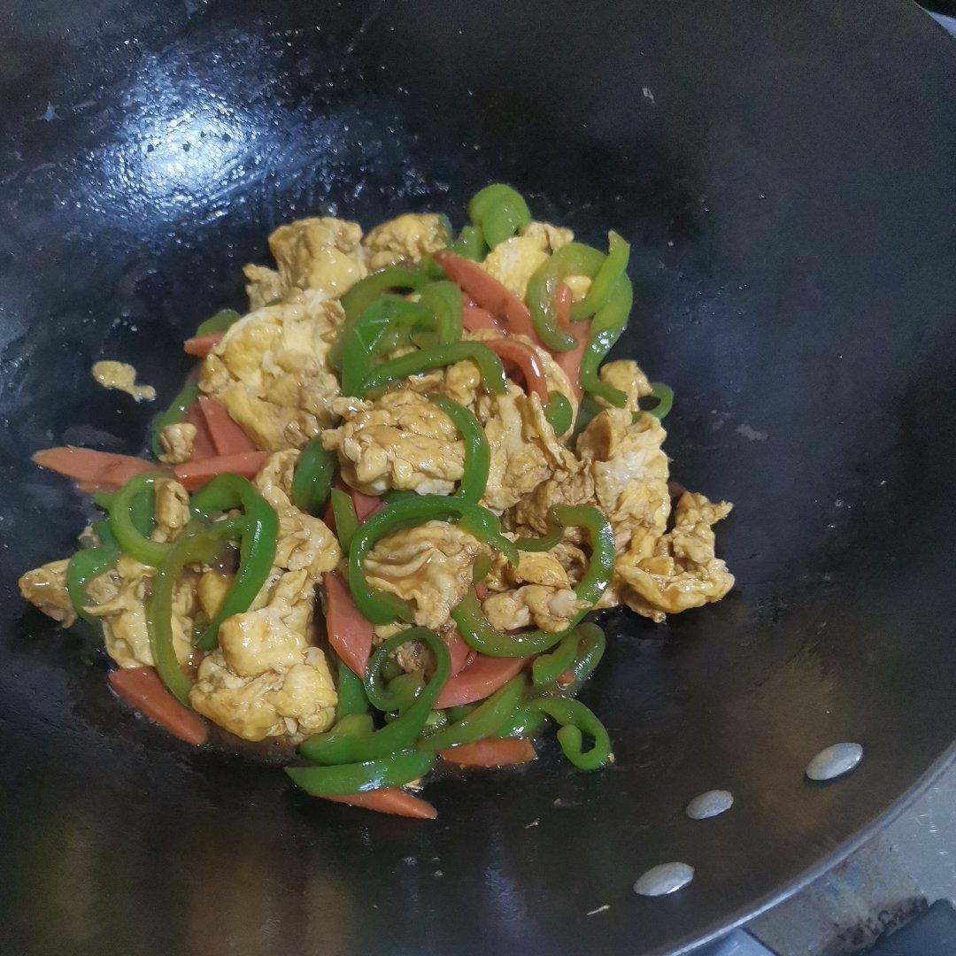 好吃不胖的青椒鸡蛋拌面