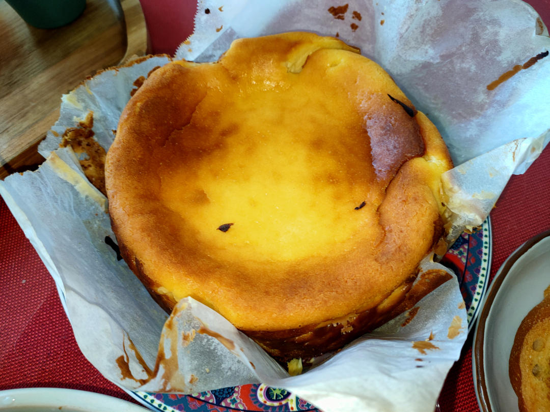 快手的网红basque cheesecake巴斯克焦芝士蛋糕