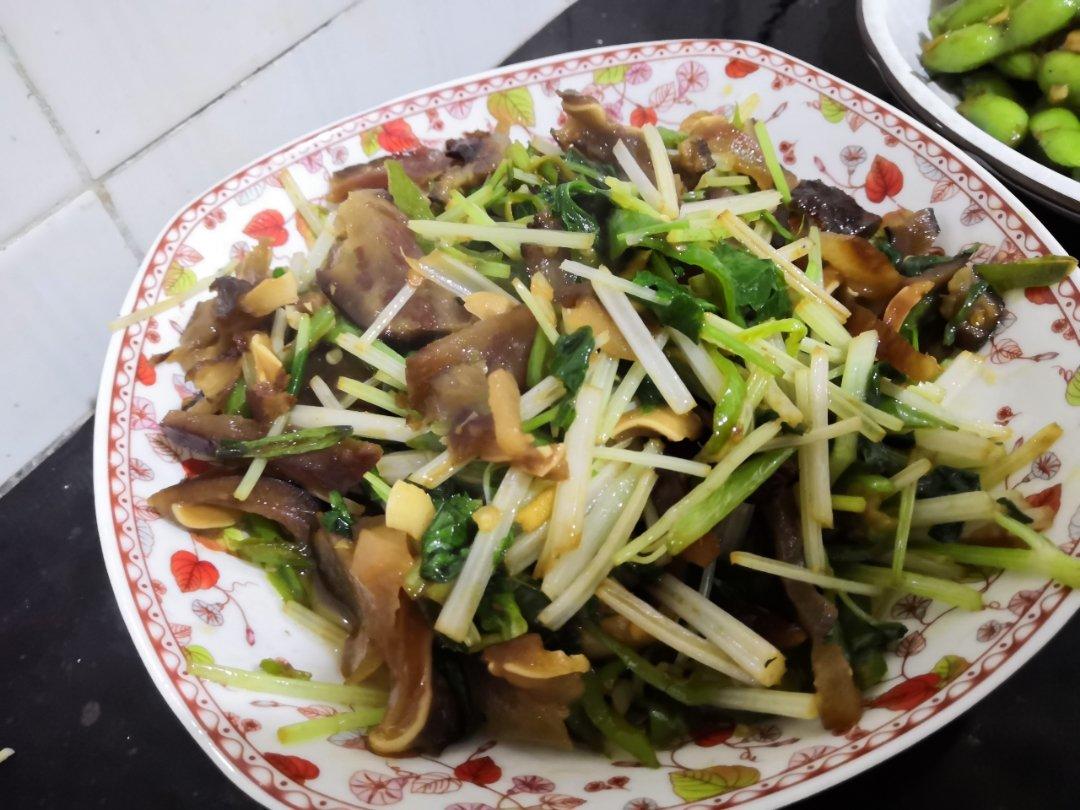青蒜炒腊肉