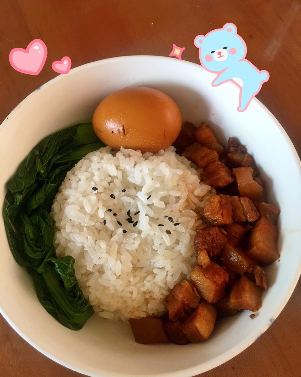 视频菜谱：【无油卤肉饭】