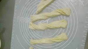 椰蓉面包400克面粉面包机版的做法 步骤10