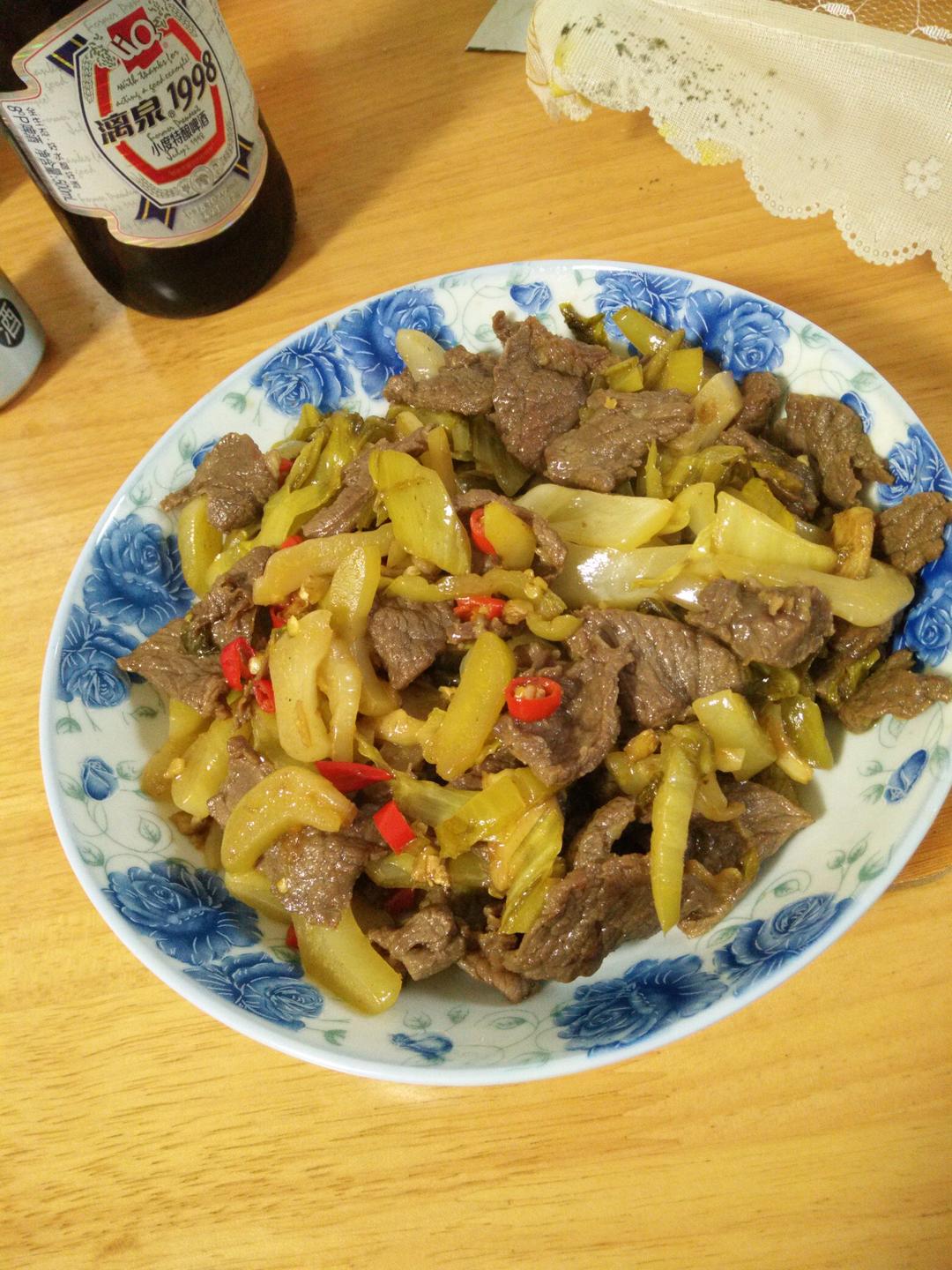 酸菜牛肉