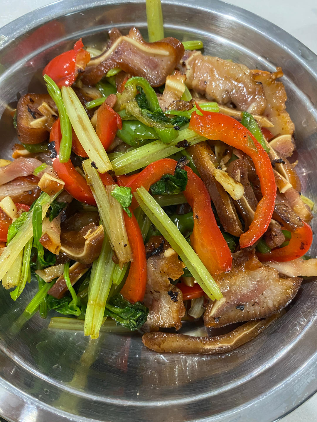 下饭家常菜：好吃到尖叫的辣椒炒猪耳~