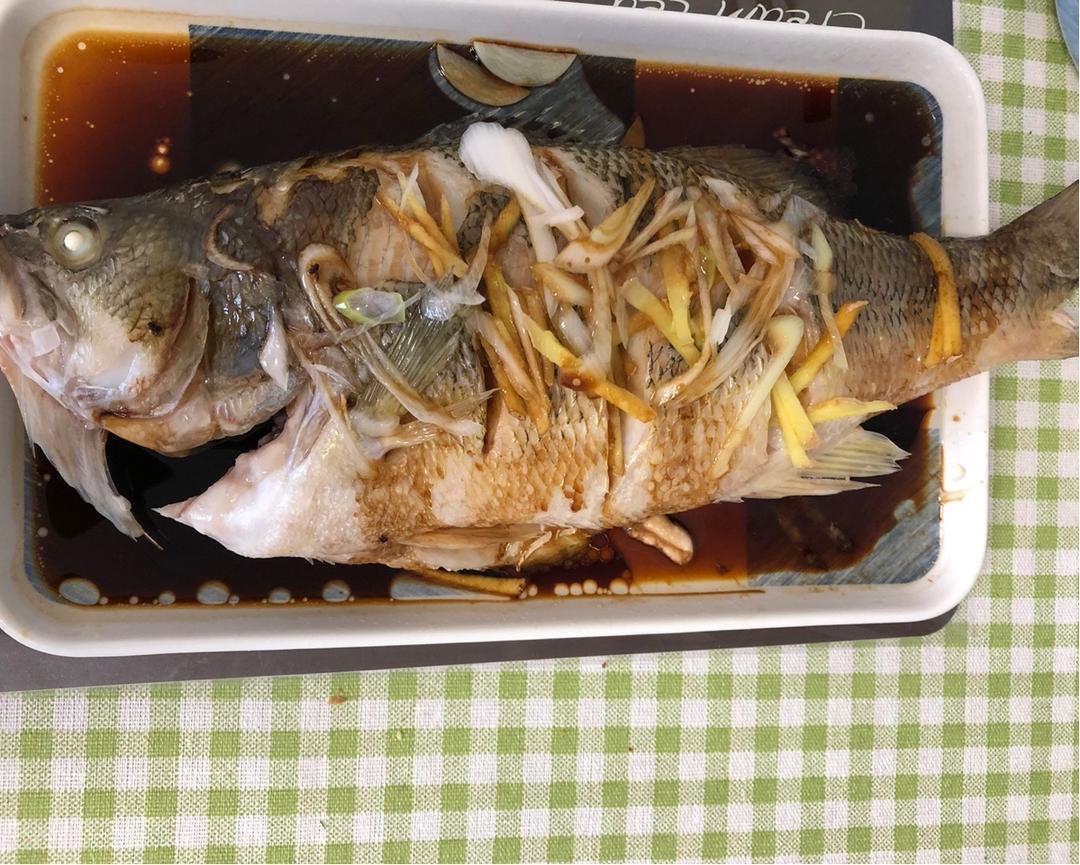 清蒸鲈鱼