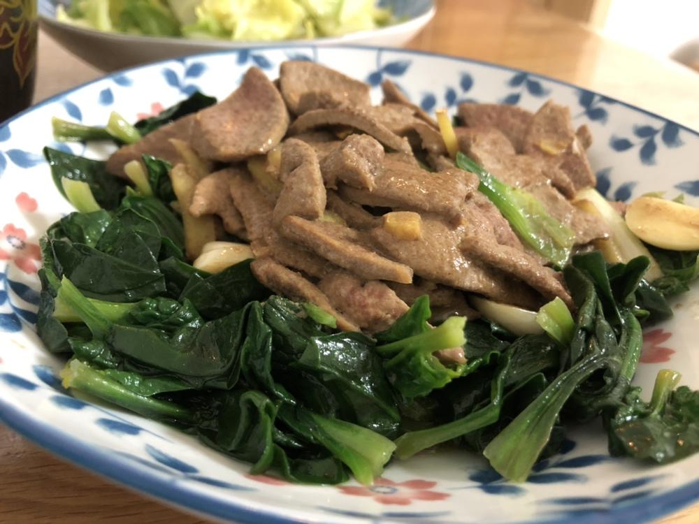 菠菜溜猪肝