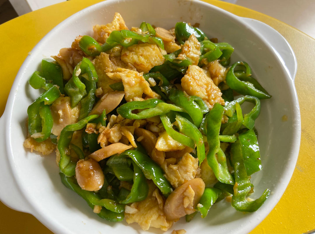 青椒火腿炒鸡蛋