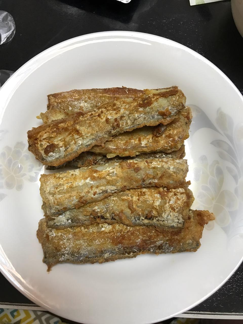 鸡蛋煎刀鱼