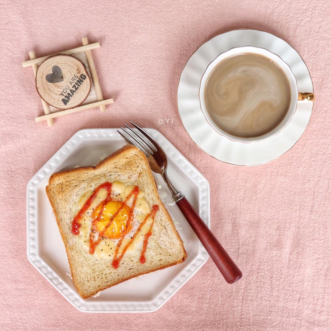 卷心菜芝士火腿鸡蛋奶酪吐司三明治