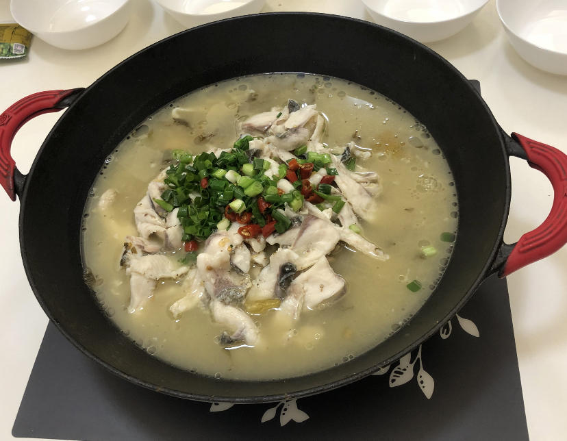 厨师长教你：“酸菜鱼”的传统做法，色香味俱全