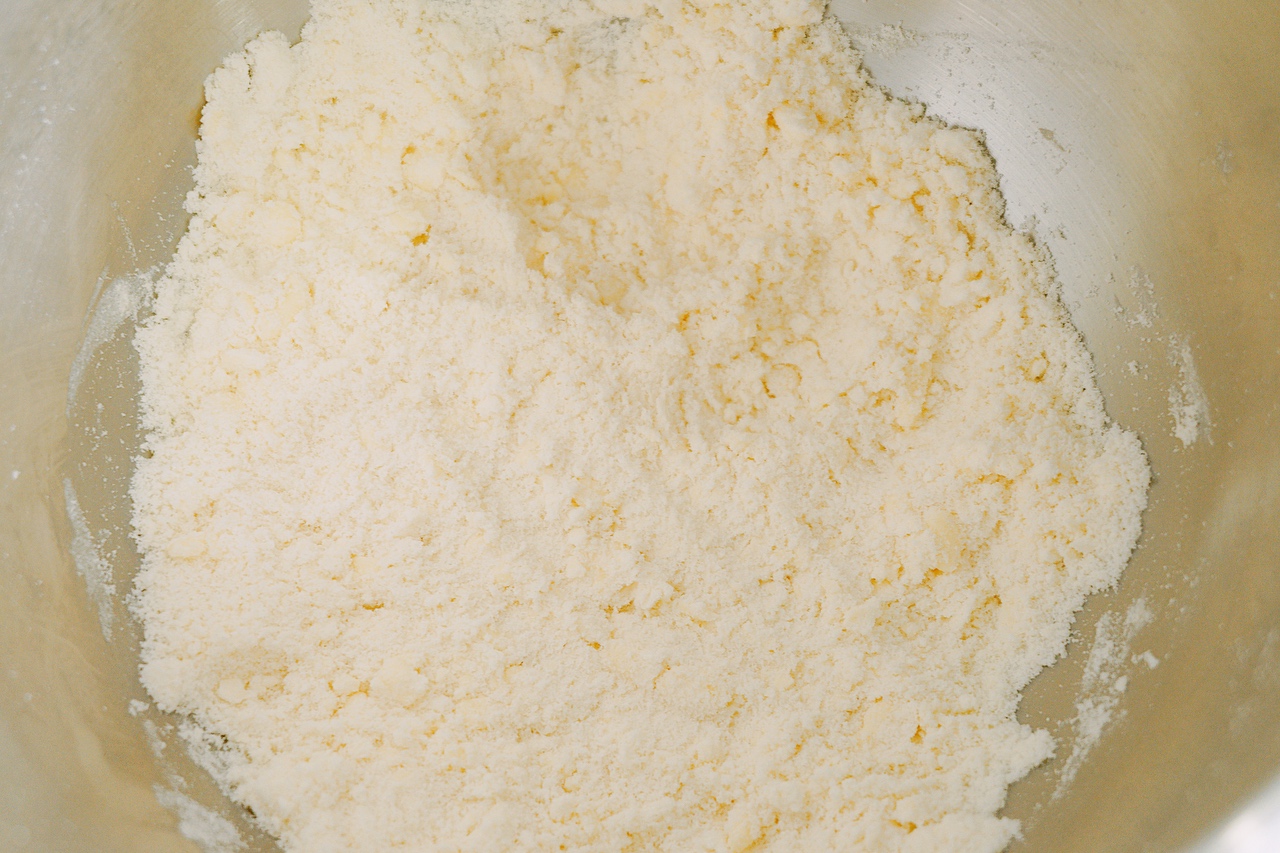 咸蛋黄肉松司康|有手都能做系列|5分钟搅一搅|免打发免发酵的做法 步骤6