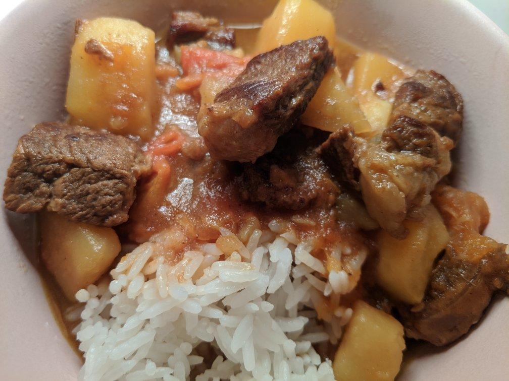 番茄土豆炖牛腩