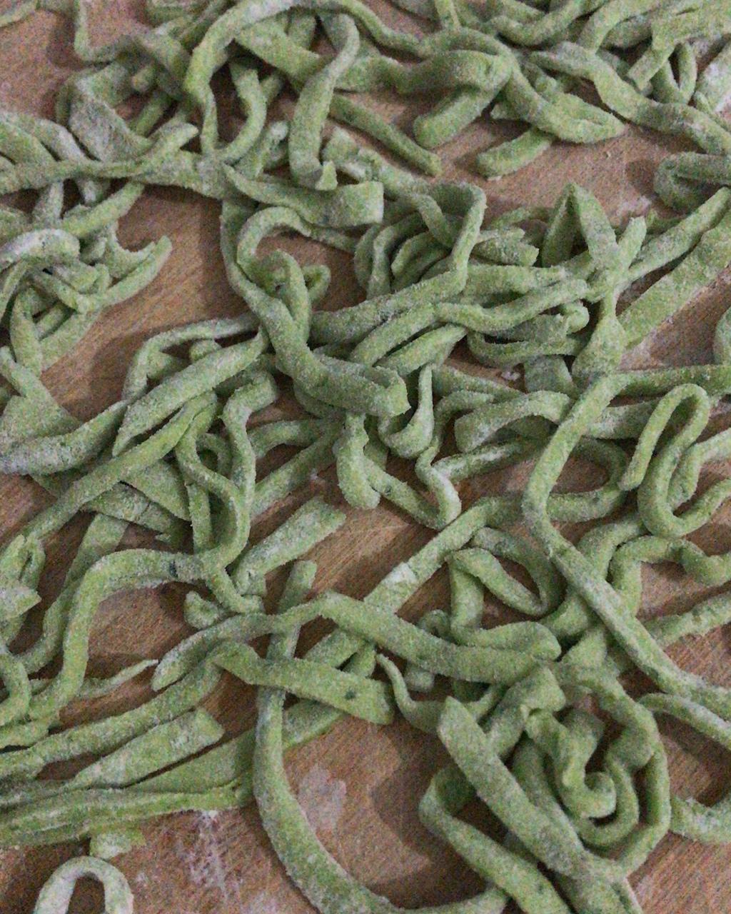 多彩蔬菜手擀面（手擀面）