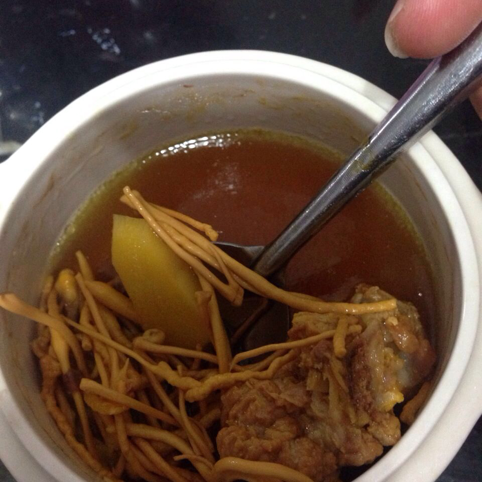 花胶虫草花炖排骨