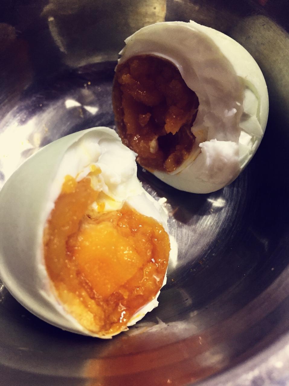 自制咸蛋： 100%出油起沙的咸蛋