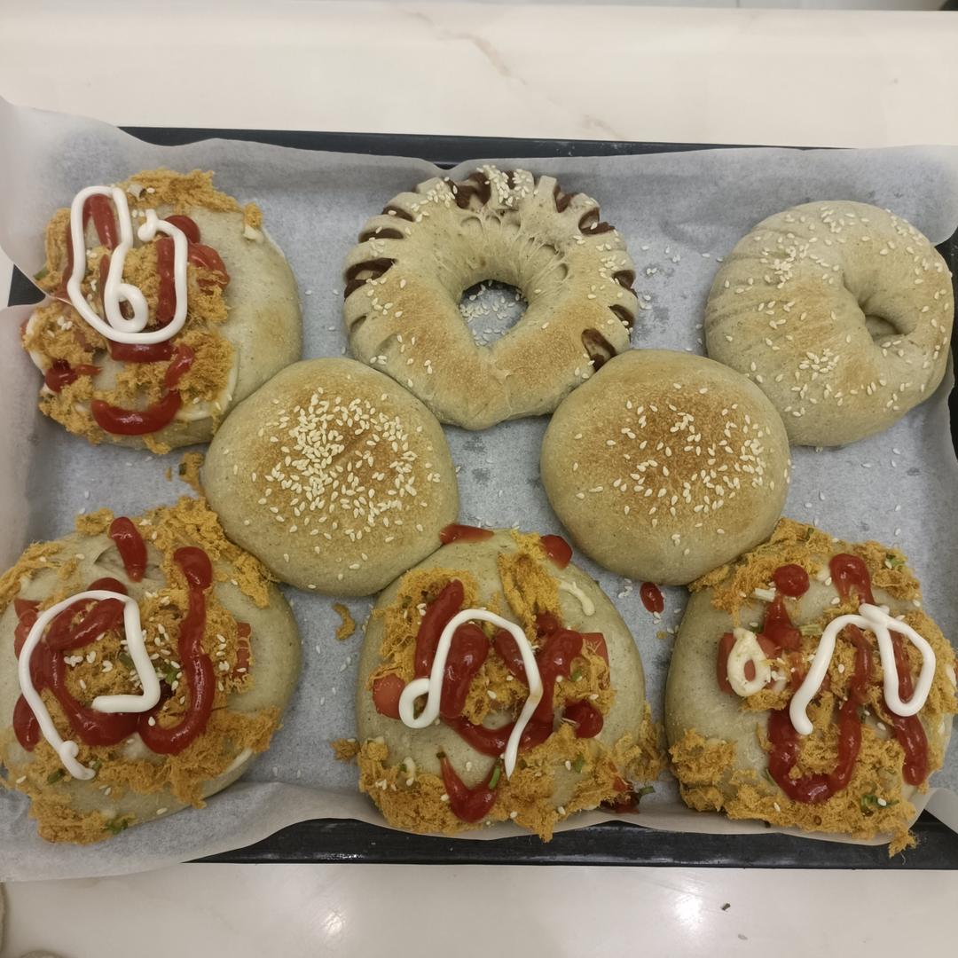 咸香美味‼️一口爆浆❗️黑椒迷你肠仔包