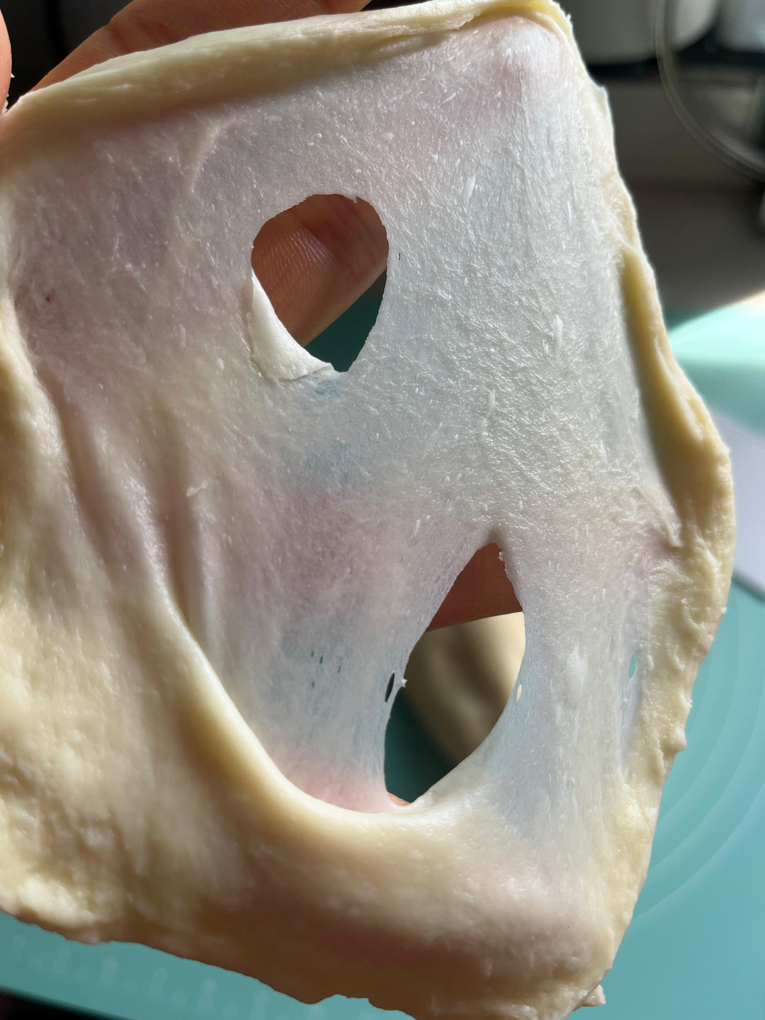 轻松揉出手套膜的水合法揉面